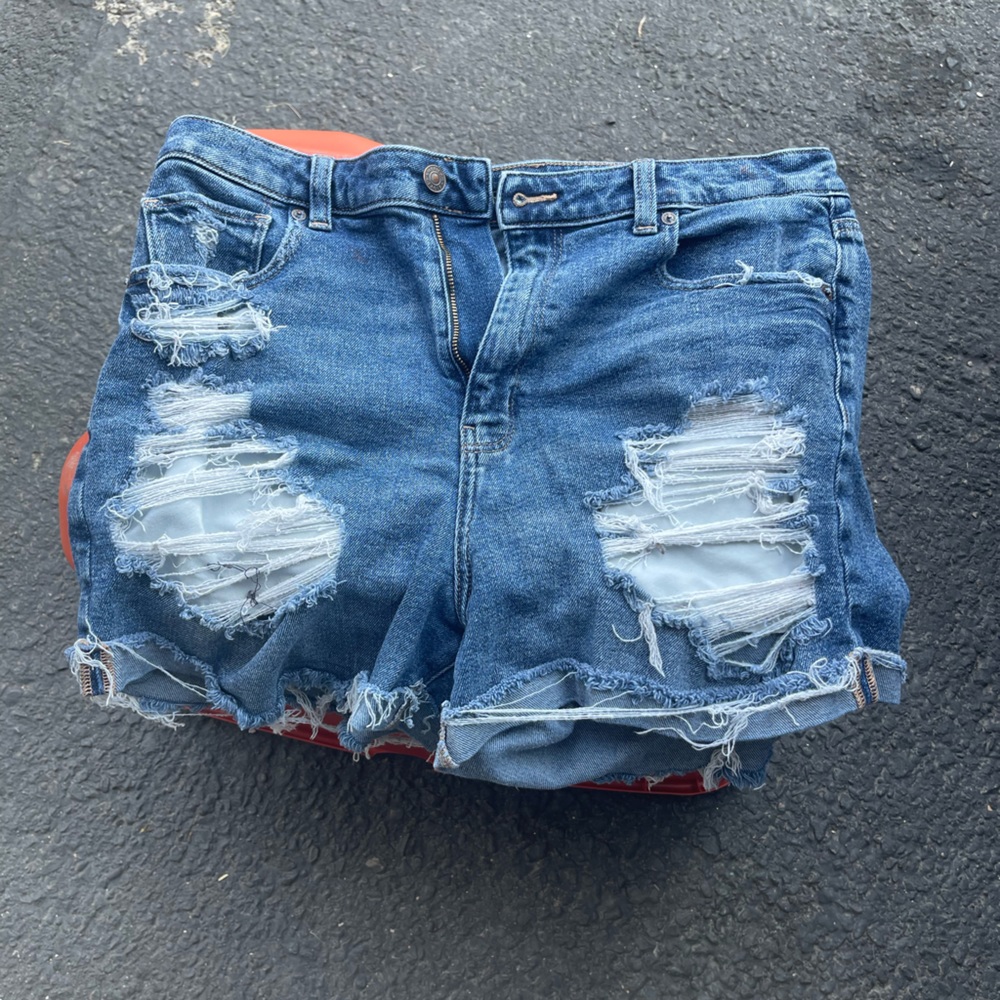 American eagle moms shorts